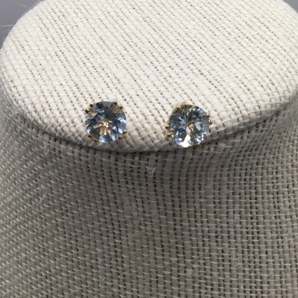 Aquamarine stud 14 karat gold earrings